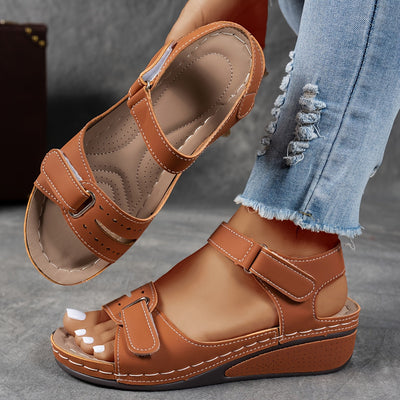 Noëmi™ | Comfortabele Verstelbare Sandalen met Sleehak