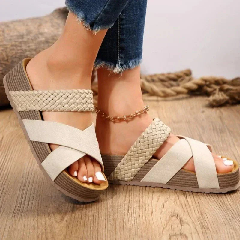 Fardau™ | Gevlochten Plateau Sandalen met Kruisbanden